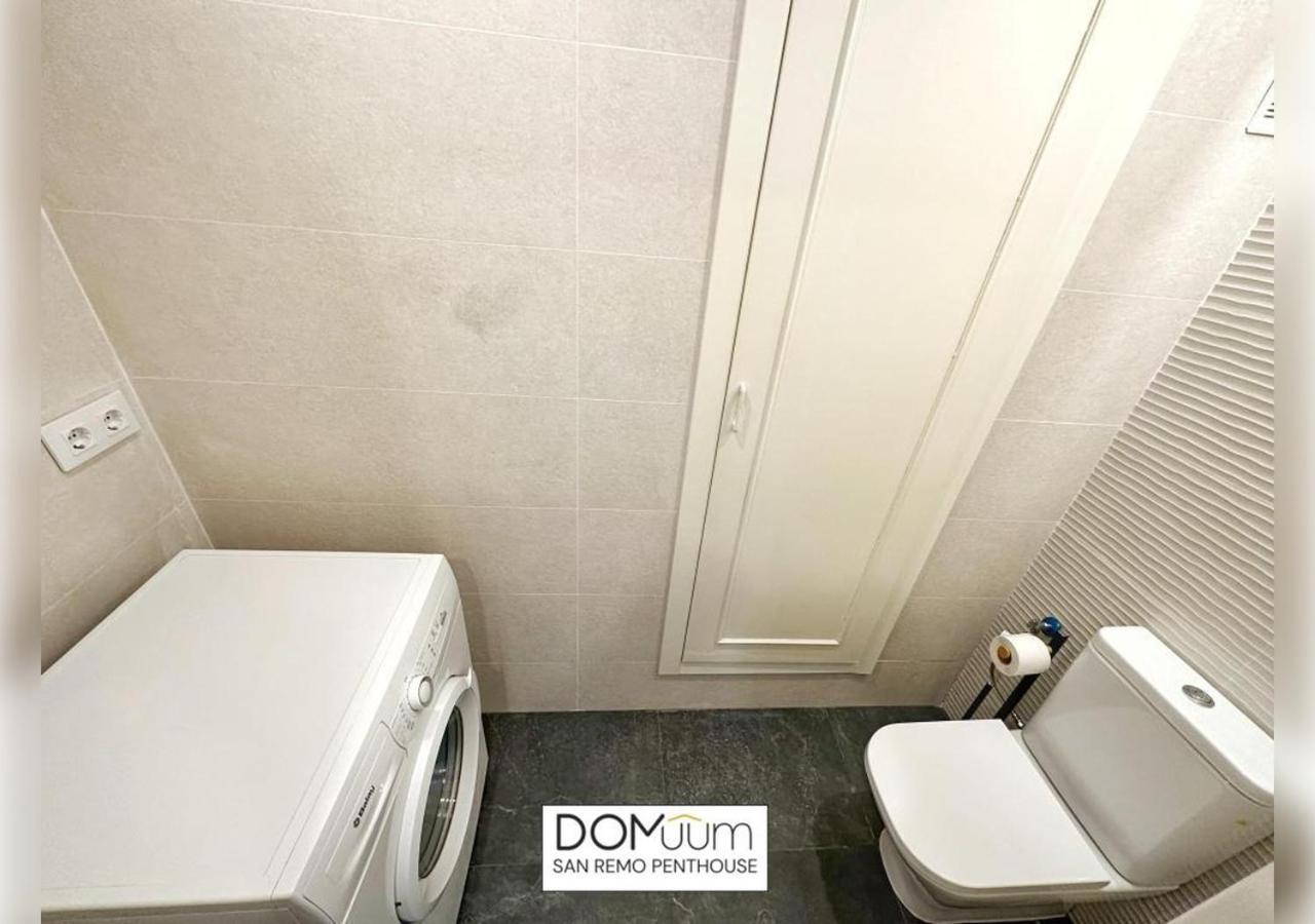 Domuum Holidays - San Remo Penthouse 萨洛 外观 照片