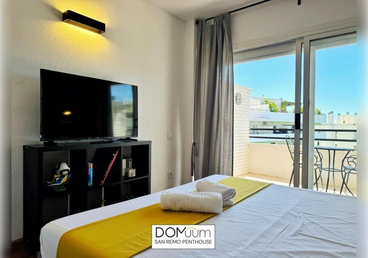Domuum Holidays - San Remo Penthouse 萨洛 外观 照片