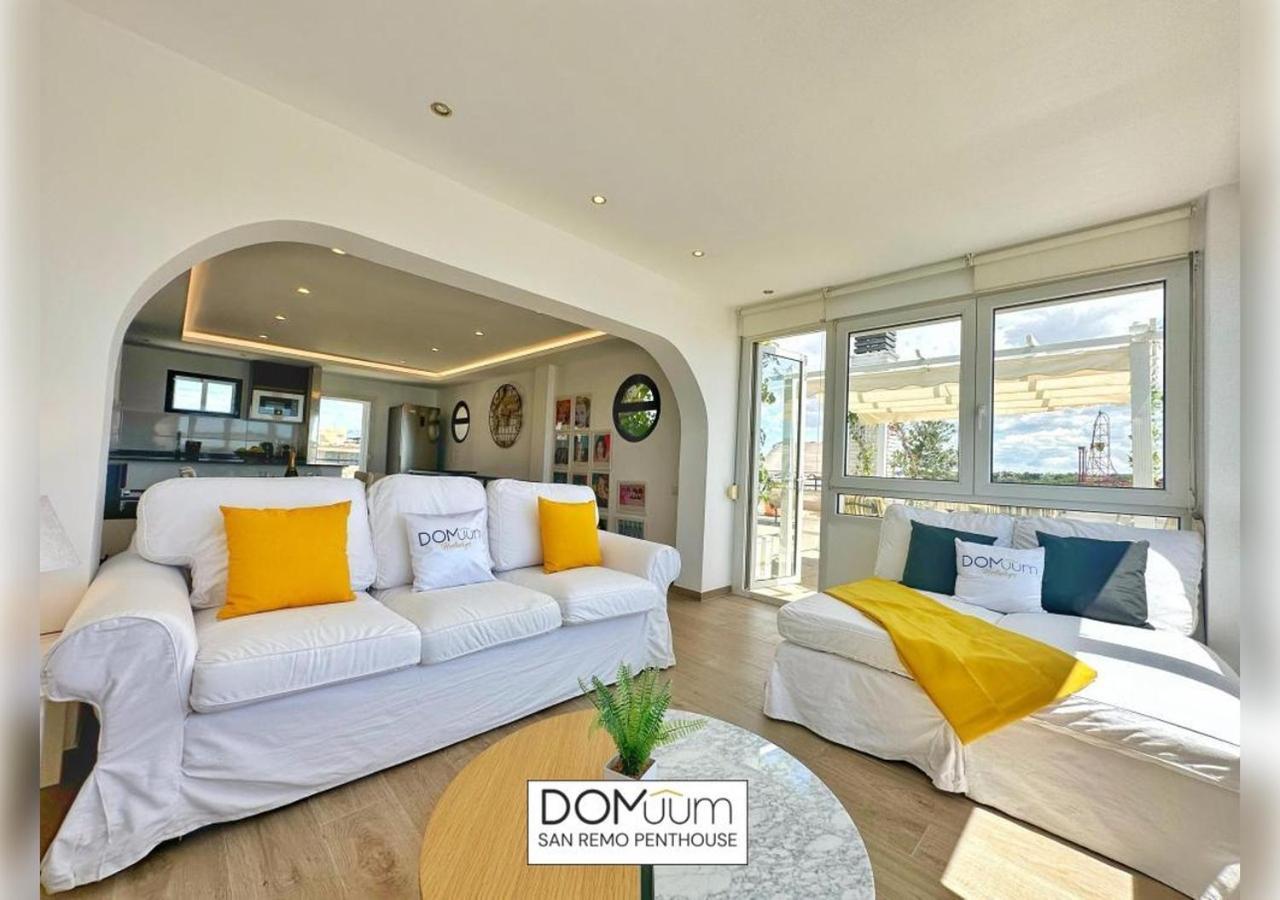 Domuum Holidays - San Remo Penthouse 萨洛 外观 照片