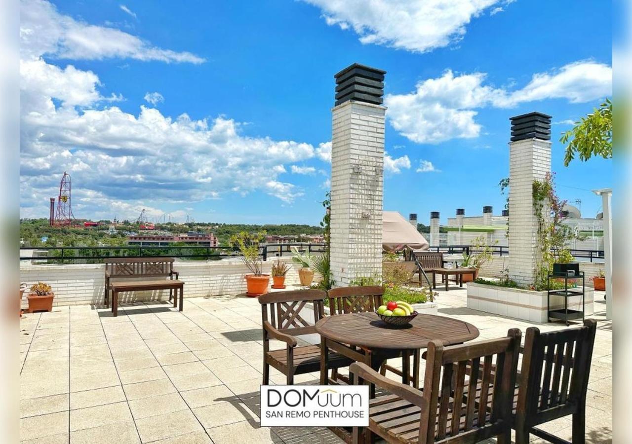 Domuum Holidays - San Remo Penthouse 萨洛 外观 照片