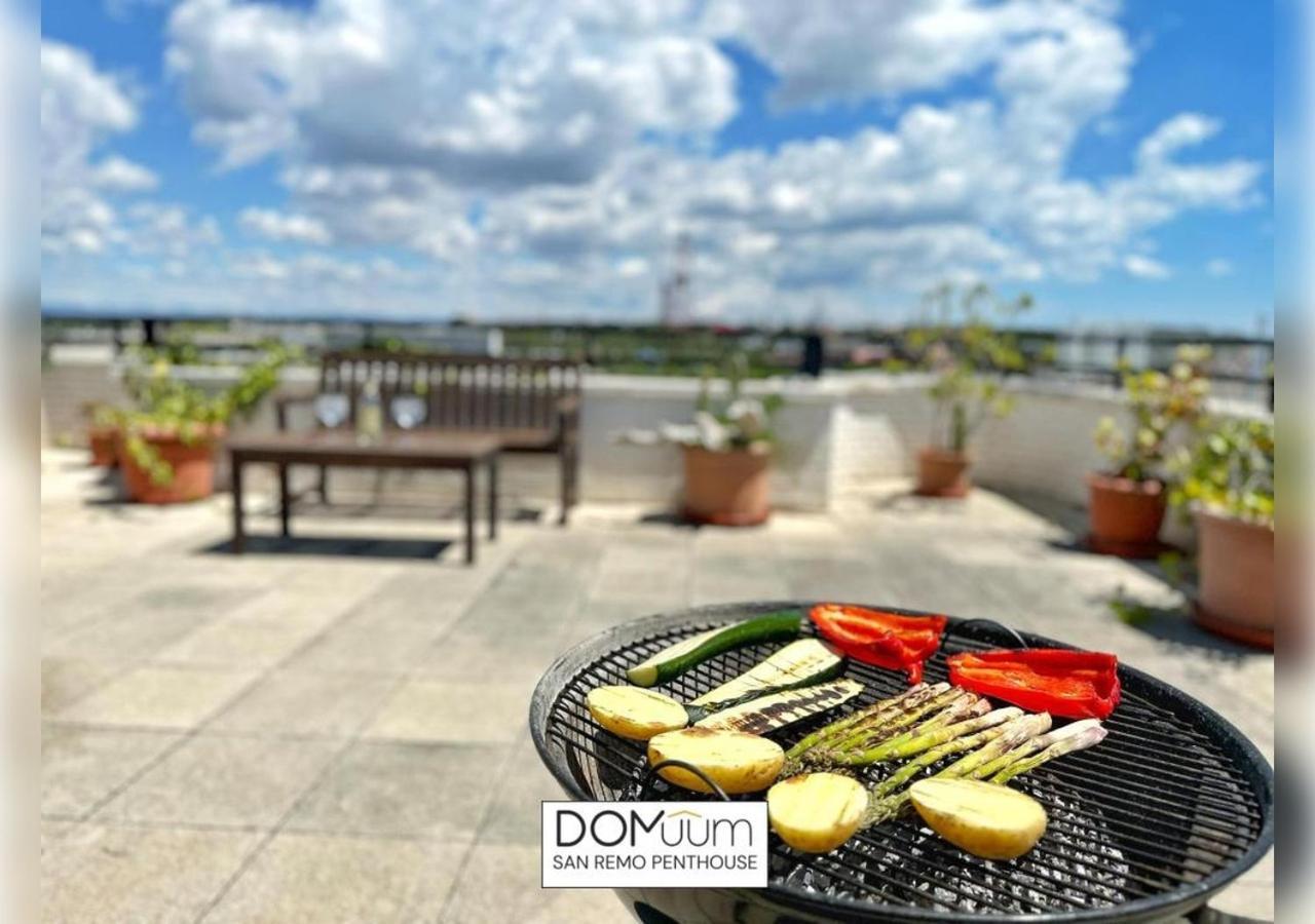 Domuum Holidays - San Remo Penthouse 萨洛 外观 照片