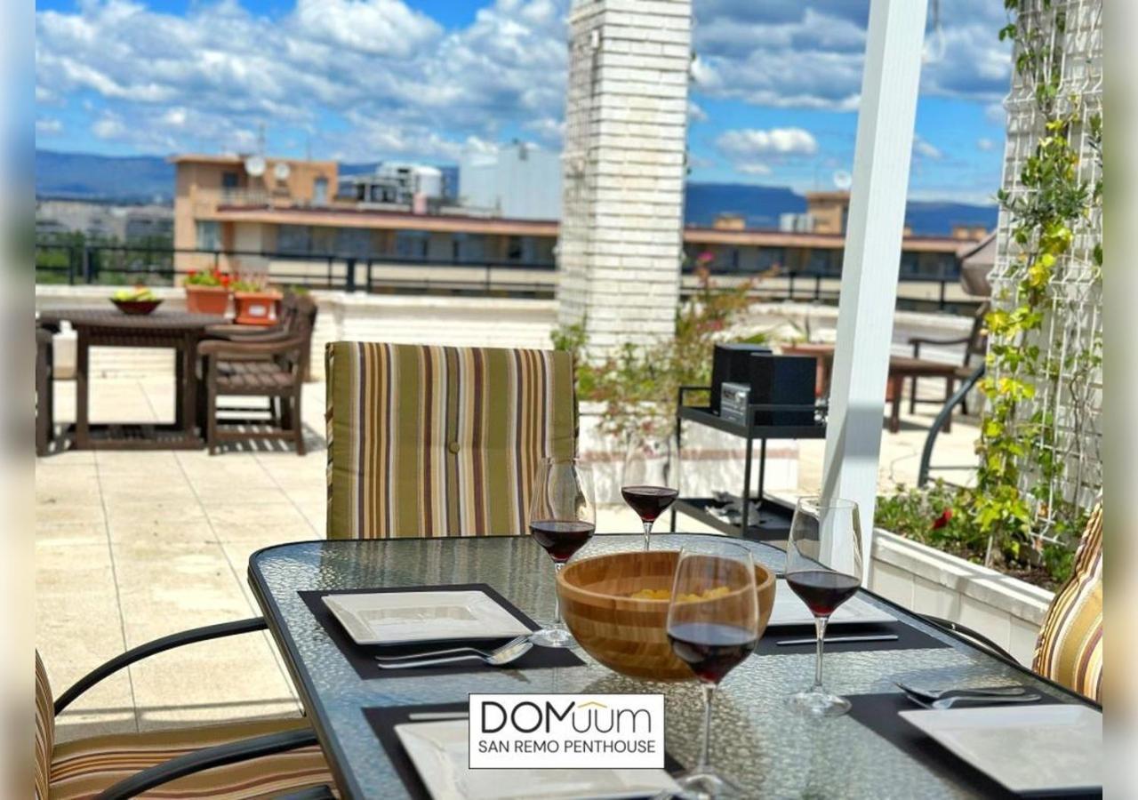 Domuum Holidays - San Remo Penthouse 萨洛 外观 照片