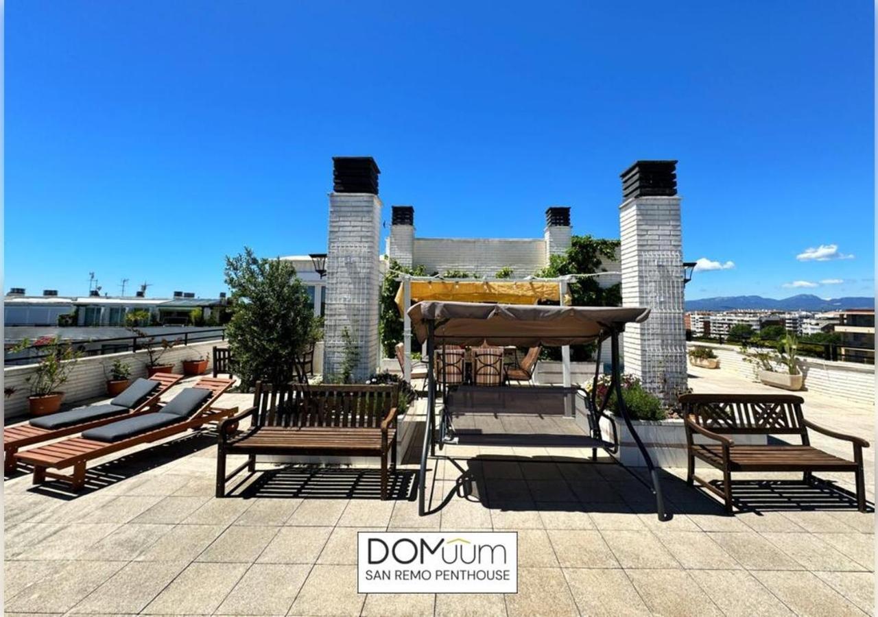 Domuum Holidays - San Remo Penthouse 萨洛 外观 照片